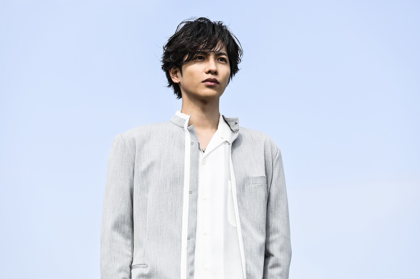 志尊淳扮する上田佐智雄。
