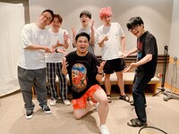 声優陣の集合写真。