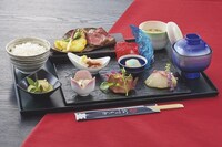 「“五条悟”『出張の思い出、最強御膳』」