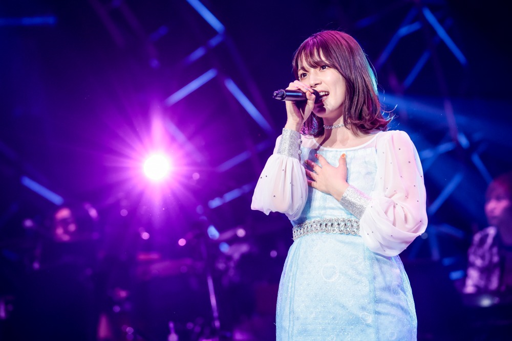 内田真礼
