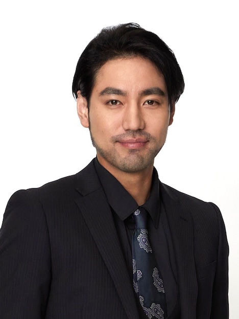 小柳友 (c)「高嶺のハナさん2」製作委員会 2022