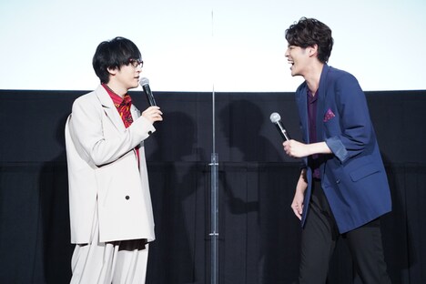 左から寺島拓篤、宮野真守。