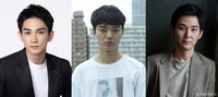 正月時代劇「いちげき」キャスト。左から町田啓太、染谷将太、松田龍平。
