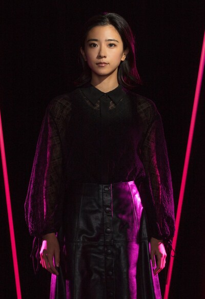 黒島結菜扮する吉川氷柱。(c)TBS