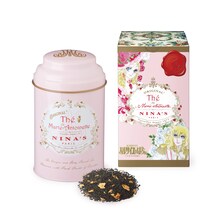 「ニナス オリジナル マリー・アントワネットティー
誕生50周年記念 ベルサイユのばら展 プレミアムエディション／リーフ100g缶」(c)池田理代子プロダクション (c)NINA’S MARIE-ANTOINETTE