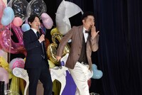 プリキュアキャストに続いて、川西賢志郎の声に合わせて動く水田信二。