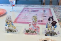 THE SUN & THE MOONで提供される「誕生50周年記念 ベルサイユのばら展ーベルばらは永遠にー」とのコラボドリンクを注文するともらえるコースター。