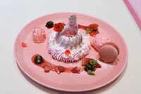 THE SUN & THE MOONで提供される「誕生50周年記念 ベルサイユのばら展ーベルばらは永遠にー」とのコラボメニュー。