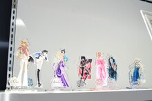 物販コーナーより。 (c)池田理代子プロダクション