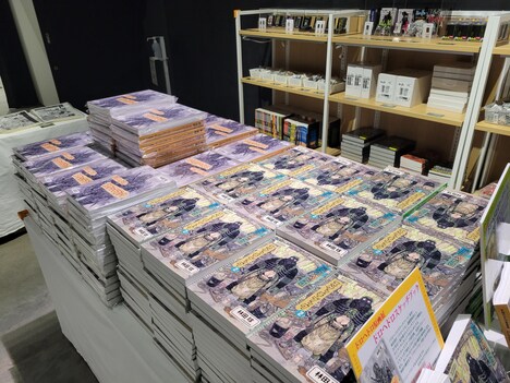 「ドロヘドロ原画展FINAL ～林田球の世界～」物販コーナー