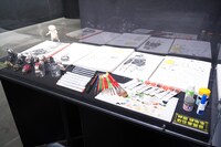 「ドロヘドロ原画展FINAL ～林田球の世界～」の様子。