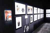 「ドロヘドロ原画展FINAL ～林田球の世界～」の様子。