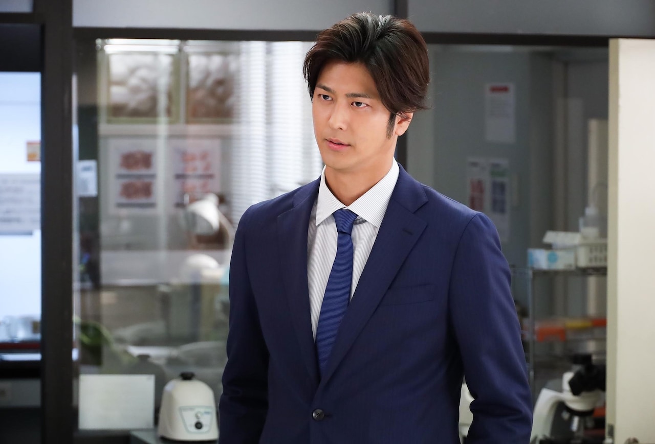 「監察医 朝顔」に速水もこみち出演、クールで合理的な交通事故捜査係の刑事役に