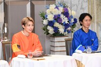 左から高杉真宙、矢部浩之（ナインティナイン）。 (c)日本テレビ