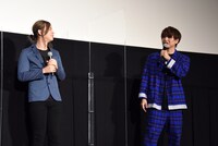 左から海渡翼、仲村宗悟。