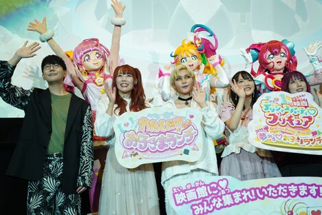 左から花江夏樹、成瀬瑛美、ファイルーズあい、菱川花菜、高森奈津美。