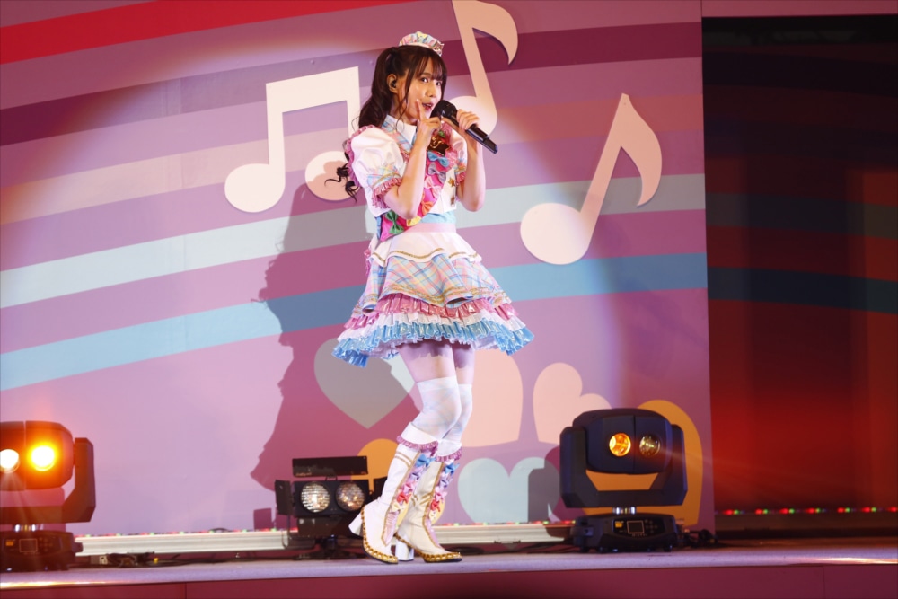 夢川ゆい役の伊達朱里紗。