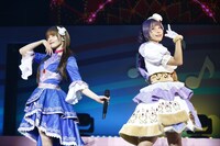 左から月川ちり役の大森日雅、華園しゅうか役の朝日奈丸佳。