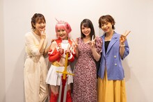 左から久保ユリカ、柏木れに、麻倉もも、徳井青空。