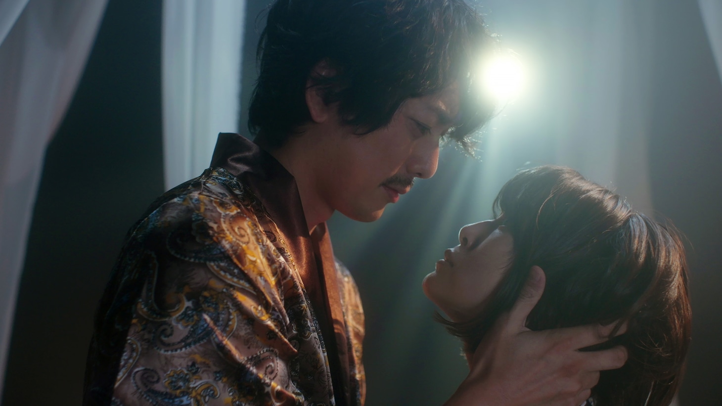 「夫婦円満レシピ～交換しない？一晩だけ～」第1話の場面写真。(c)「夫婦円満レシピ～交換しない？一晩だけ～」製作委員会