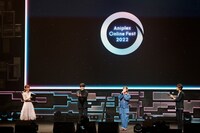 「トモちゃんは女の子！」のステージイベントの様子。