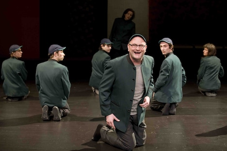 舞台「遥かな町へ」初演より。