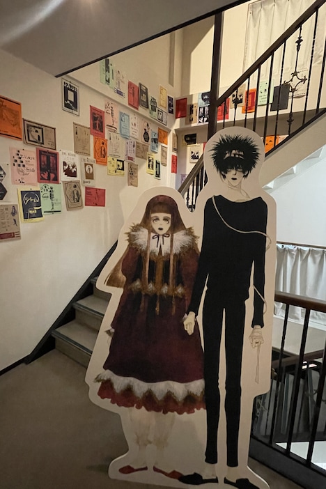 階段の踊り場。