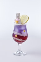 「バカ王子の宇宙へようこそドリンク」(c)冨樫義博 1995-97年