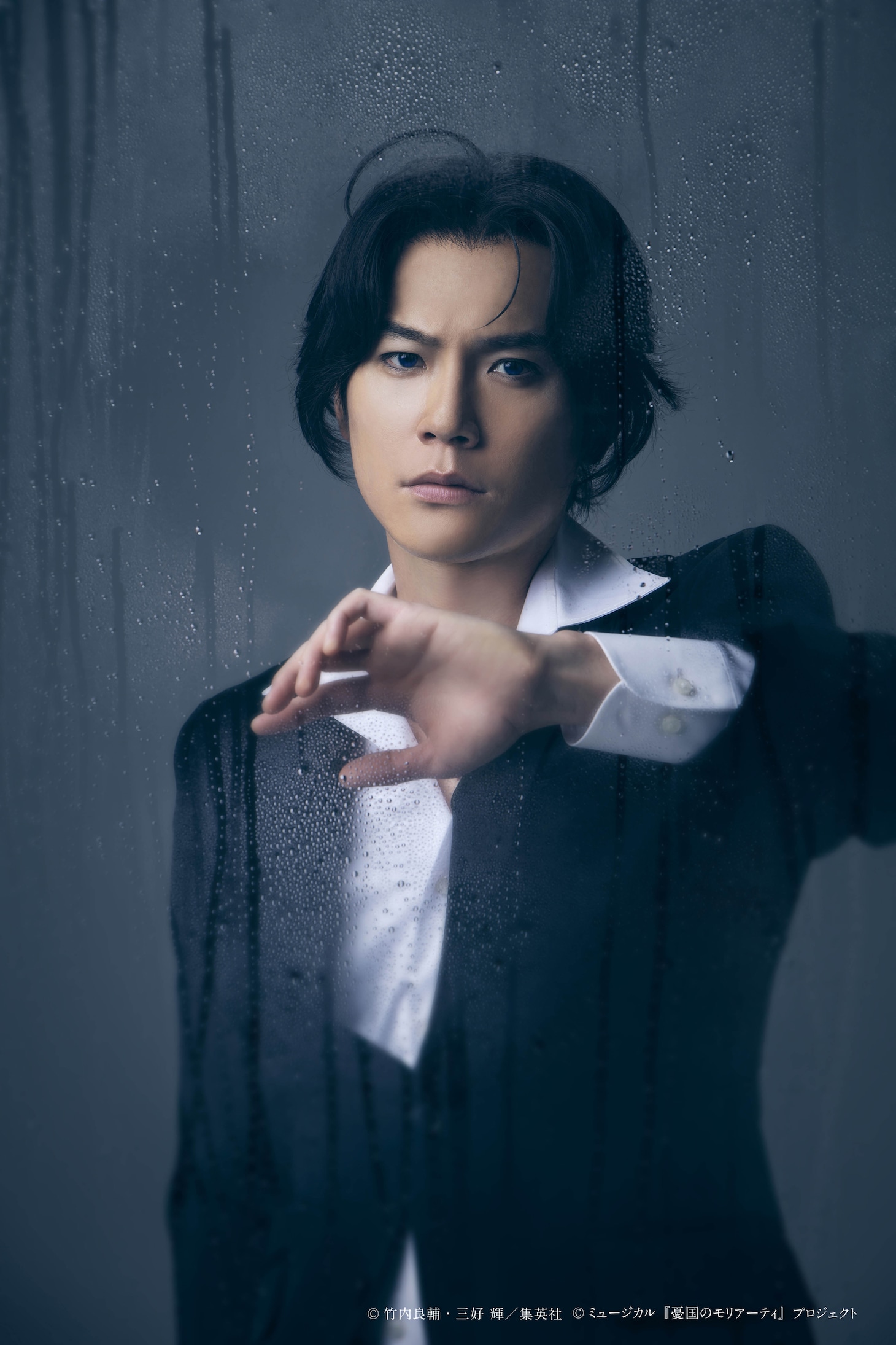 平野良扮するシャーロック・ホームズ。