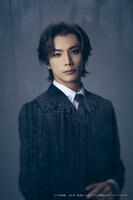 久保田秀敏扮するアルバート・ジェームズ・モリアーティ。