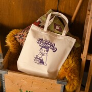 トートバッグB使用イメージ。