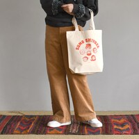 トートバッグC使用イメージ。