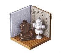 堀井雄二（ゲームデザイナー）がデザインした「ぼうけんのへや」。床や壁を自由に組み合わせて、わくわくする冒険の1シーンを創出できる。