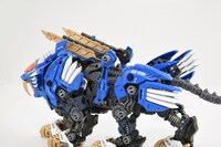 「AZ-01 ブレードライガー」