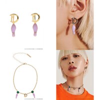 上から「ナルシソ・ A ピアス」「ナルシソ・ A チョーカー」。