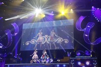 「アイカツ！シリーズ 10th Thanks Party ＜1st month＞」ライブパートの様子。