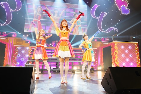 「アイカツ！シリーズ 10th Thanks Party ＜1st month＞」ライブパートの様子。