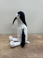 クジマのぬいぐるみ。