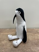 クジマのぬいぐるみ。