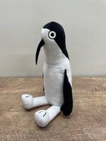 クジマのぬいぐるみ。