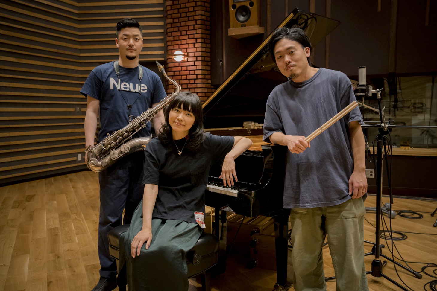 アニメーション映画「BLUE GIANT」で演奏を担当する（左から）馬場智章、上原ひろみ、石若駿。