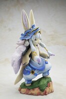 「メイドインアビス 烈日の黄金郷」ナナチの1/7スケールのフィギュア。