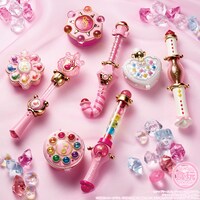 付属の「ピリカピリララポロンコレクション」4種と、別売りの「タップケースコレクション」4種。