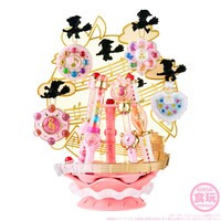 「おジャ魔女どれみ マジカルスタンド」の使用イメージ。「タップケースコレクション」4種は別売り。