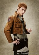 ハンネスに扮する村田充。