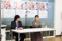 左からブシロードの木谷高明代表取締役社長、三森すずこ。