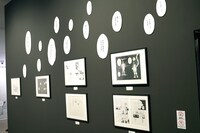 「『HUNTER×HUNTER』エリア」より。 (c)Y.T.90-94 (c)Y.T.95-97 (c)P98-22 (c)Y.T.89-90