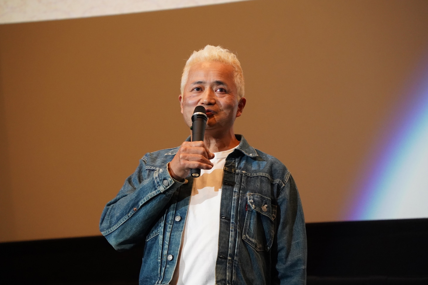 山賀博之監督