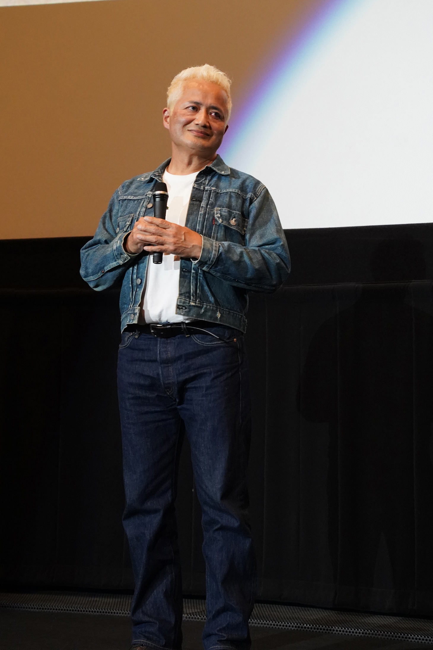 山賀博之監督