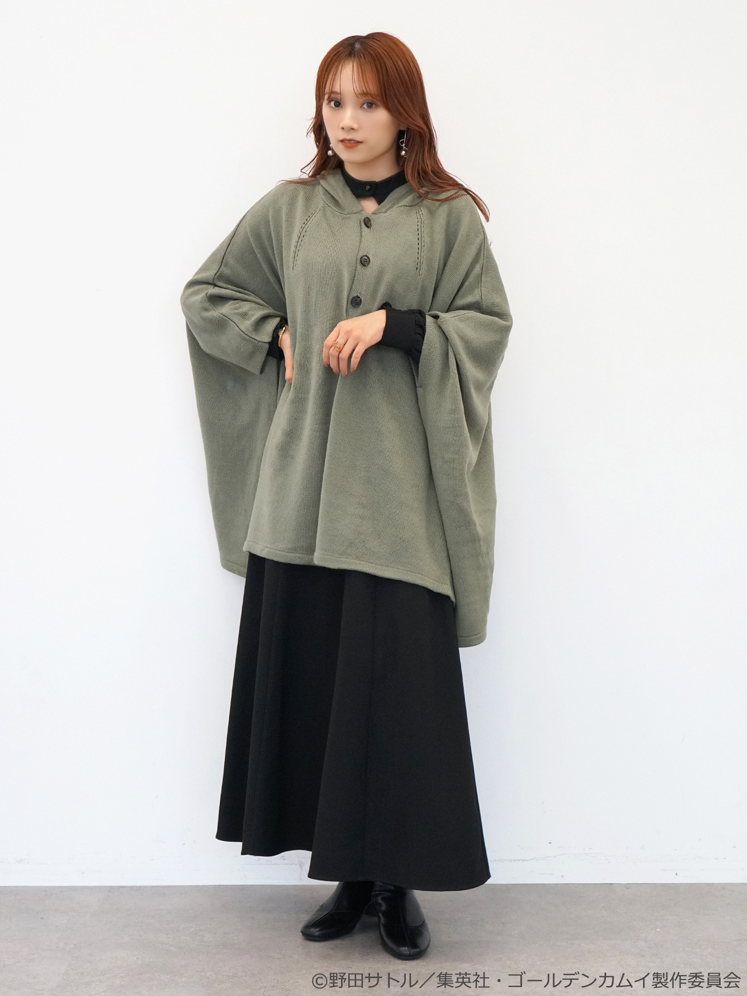 「尾形百之助 イメージ ポンチョカーディガン」着用イメージ